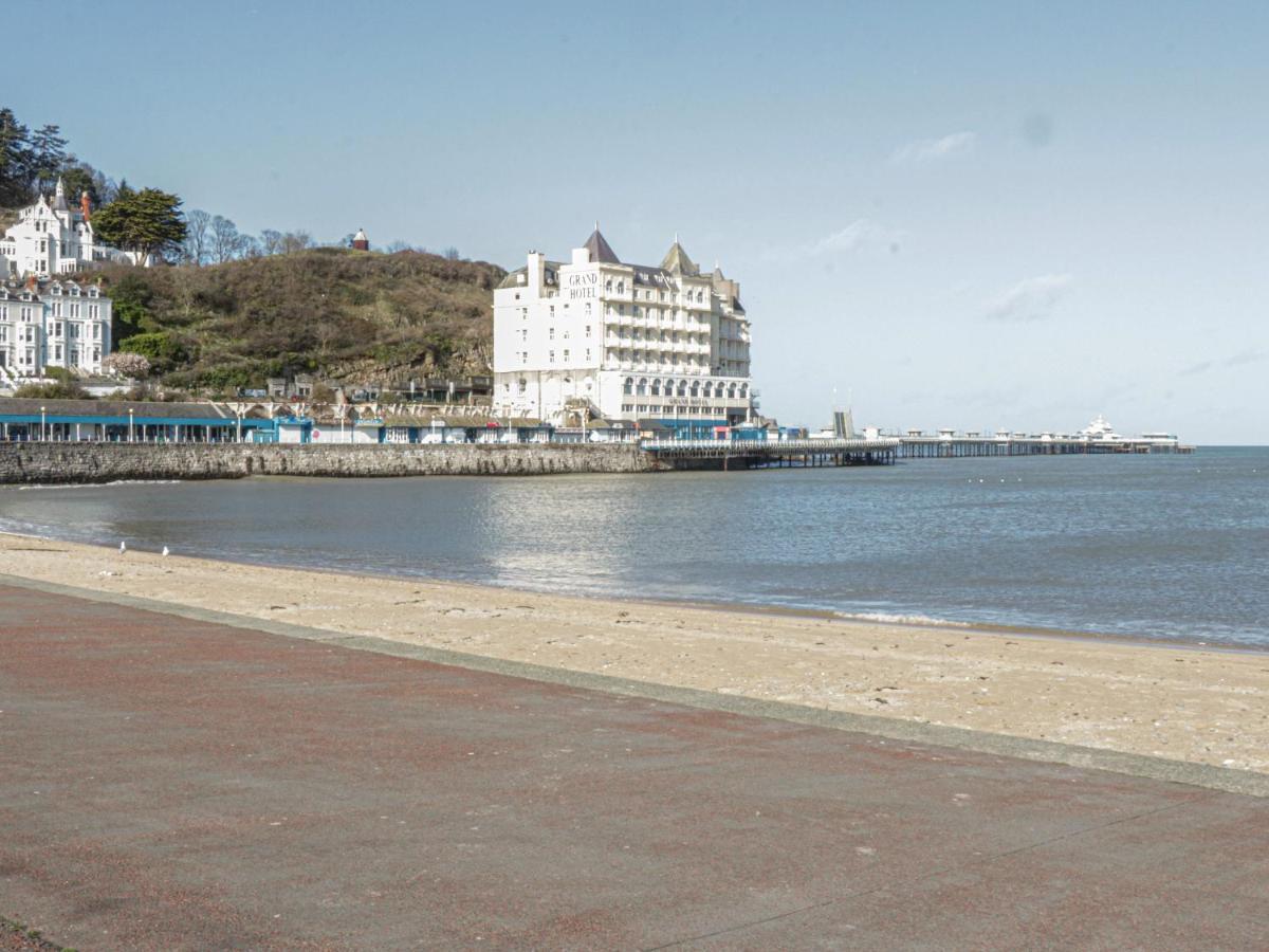 The Nook Villa Colwyn Bay Exterior photo